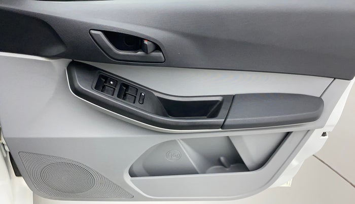 2023 Tata Tiago XM CNG, CNG, Manual, 22,265 km, Driver Side Door Panels Control
