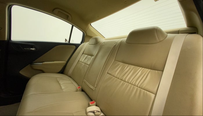2015 Honda City 1.5L I-VTEC V MT, Petrol, Manual, 73,595 km, Right Side Rear Door Cabin