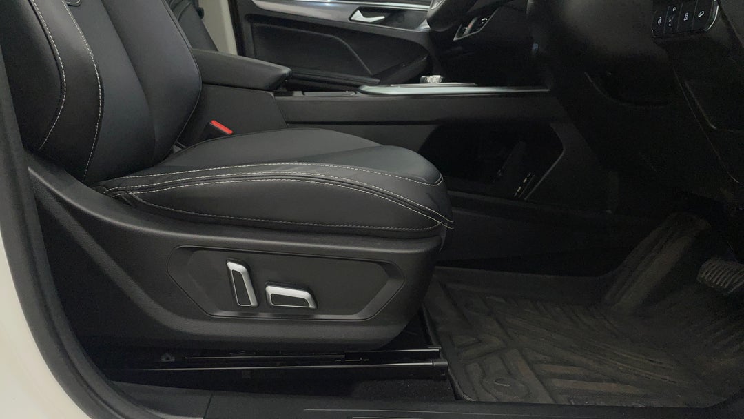 2024 GWM Haval Jolion Ultra Hybrid, Automatic, 17707 km, Drivers Side Adjustment Panel