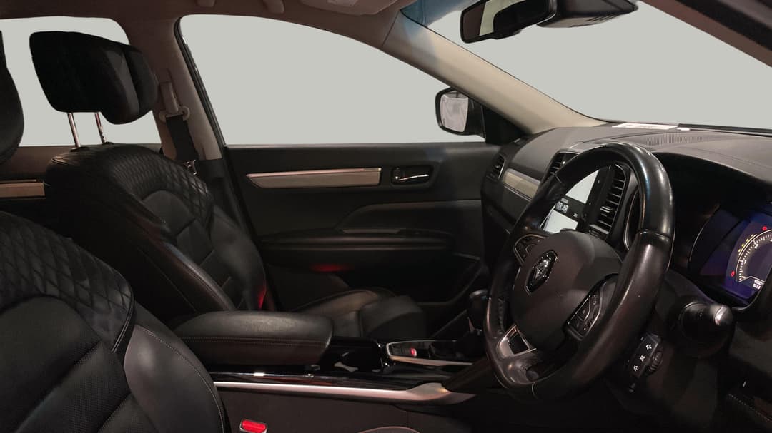 2022 Renault Koleos Intens (4x2), Automatic, 93383 km, Right Side Front Door Cabin View