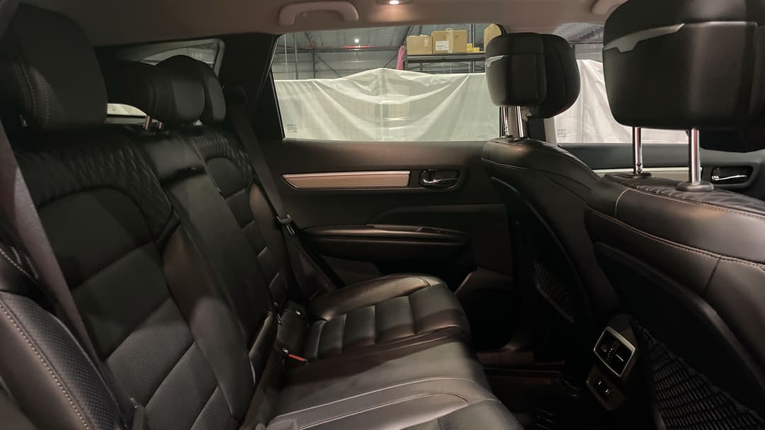 2022 Renault Koleos Intens (4x2), Automatic, 93383 km, Right Side Rear Door Cabin View