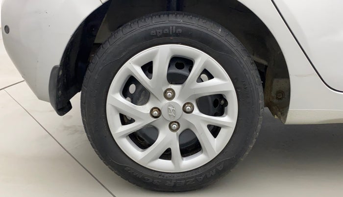 2017 Hyundai Grand i10 MAGNA 1.2 KAPPA VTVT, Petrol, Manual, 23,937 km, Right Rear Wheel