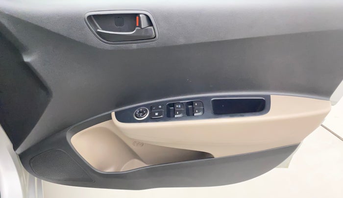 2017 Hyundai Grand i10 MAGNA 1.2 KAPPA VTVT, Petrol, Manual, 23,937 km, Driver Side Door Panels Control