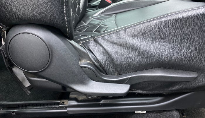 2018 Maruti Baleno ZETA PETROL 1.2, Petrol, Manual, 59,126 km, Driver Side Adjustment Panel