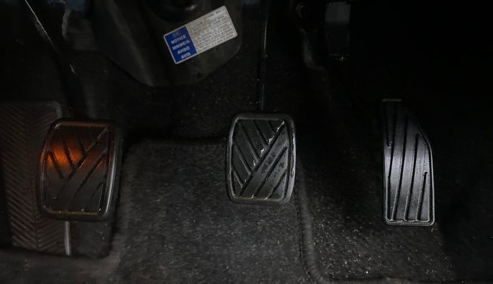 2018 Maruti Baleno ZETA PETROL 1.2, Petrol, Manual, 59,126 km, Pedals