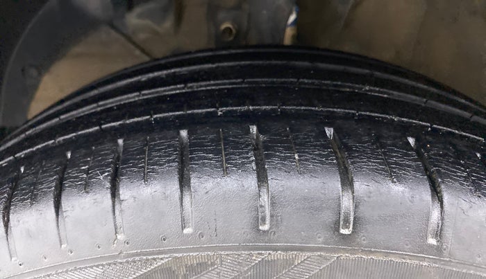 2018 Maruti Baleno ZETA PETROL 1.2, Petrol, Manual, 59,126 km, Left Front Tyre Tread