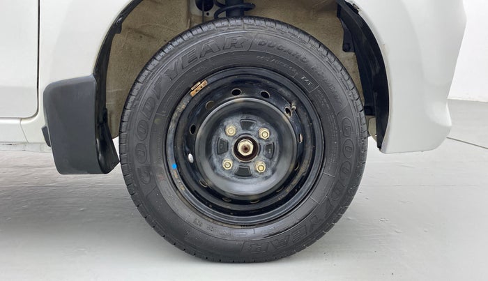 2019 Maruti Alto 800 LXI, Petrol, Manual, 17,781 km, Right Front Wheel