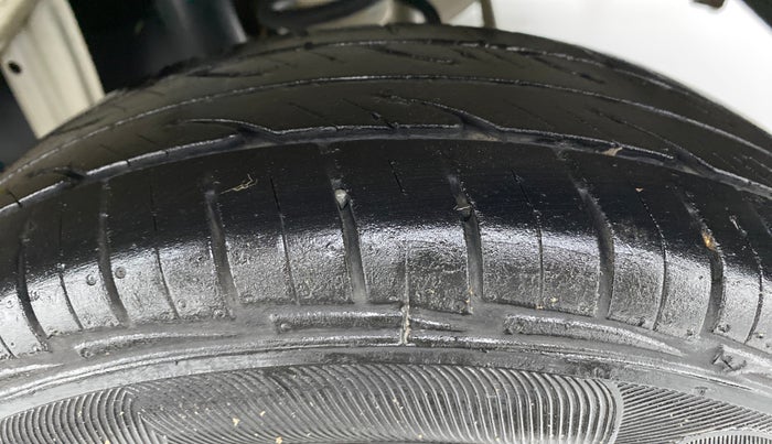 2019 Maruti Alto 800 LXI, Petrol, Manual, 17,781 km, Left Rear Tyre Tread