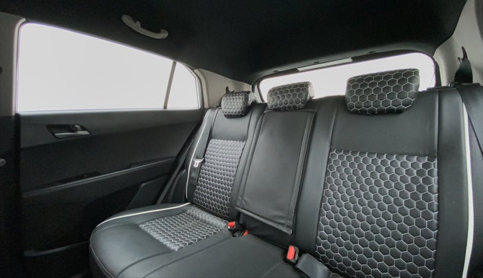 2017 Hyundai Creta 1.6 CRDI SX PLUS AUTO, Diesel, Automatic, 74,346 km, Right Side Rear Door Cabin