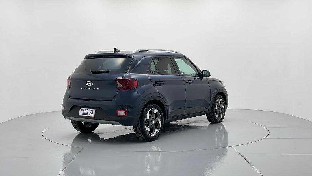 Right Back Diagonal (45- Degree) View