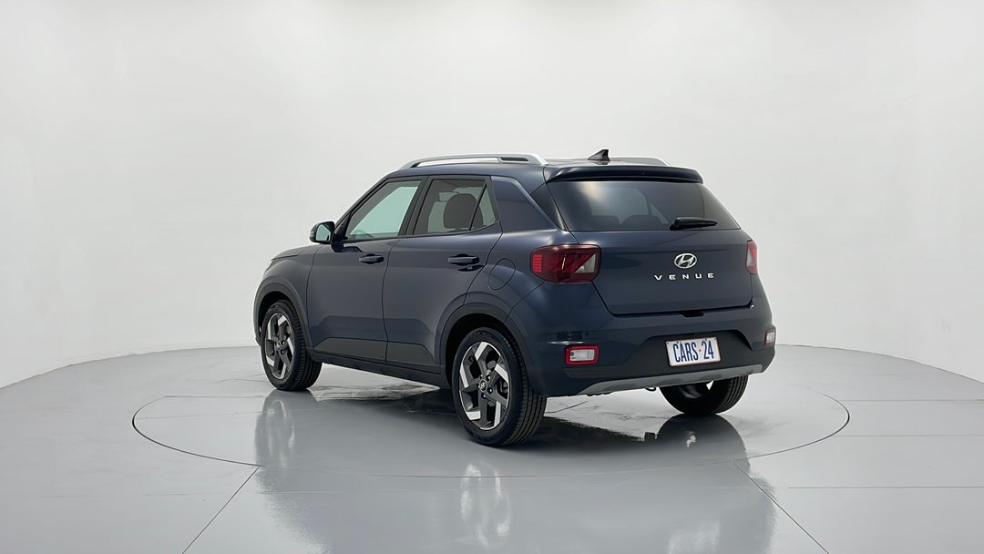 Left Back Diagonal (45- Degree) View