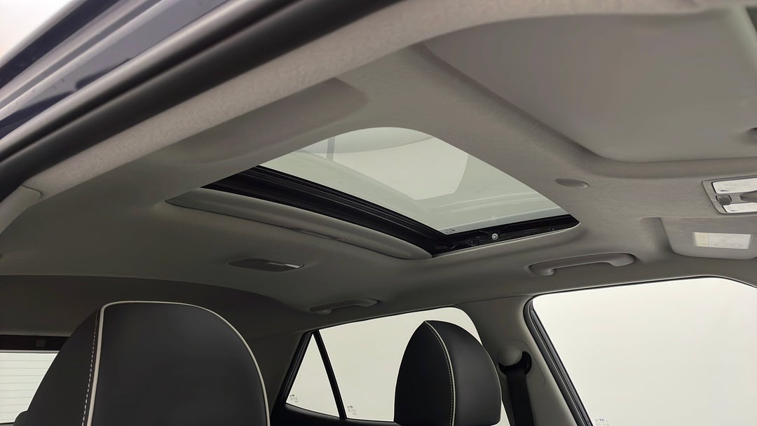 Interior Sunroof/Moonroof