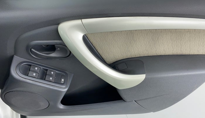 2014 Renault Duster 85 PS RXL OPT, Diesel, Manual, 61,943 km, Driver Side Door Panels Control