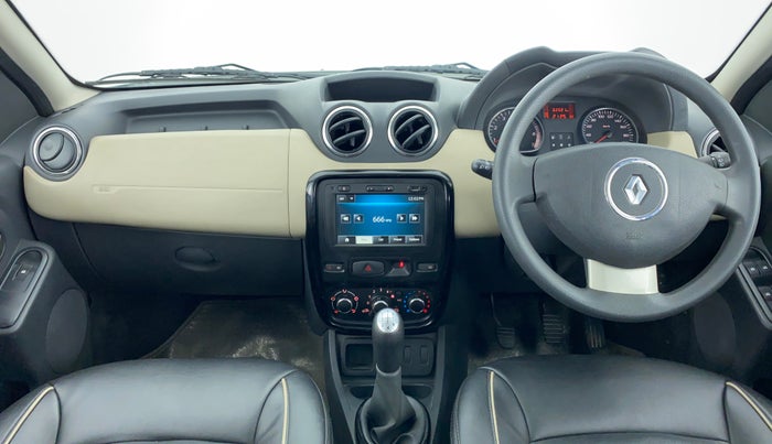 2014 Renault Duster 85 PS RXL OPT, Diesel, Manual, 61,943 km, Dashboard