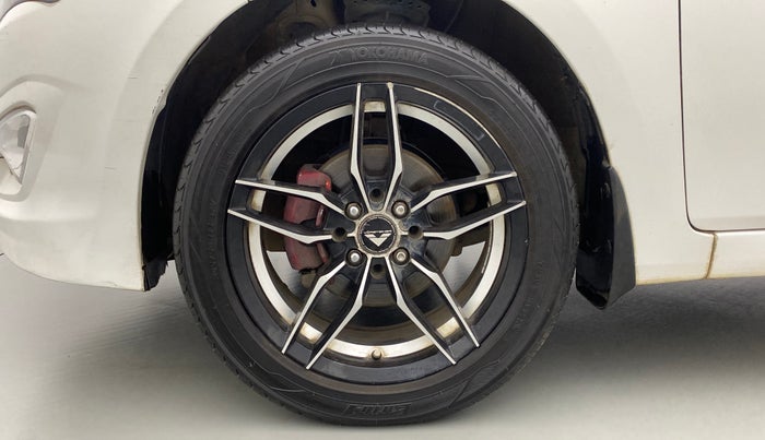 2016 Hyundai Verna FLUIDIC 1.6 SX VTVT OPT, Petrol, Manual, 63,769 km, Left Front Wheel