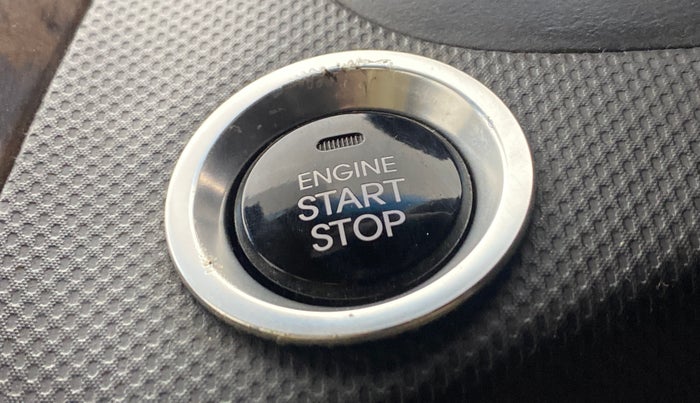 2016 Hyundai Verna FLUIDIC 1.6 SX VTVT OPT, Petrol, Manual, 63,769 km, Keyless Start/ Stop Button