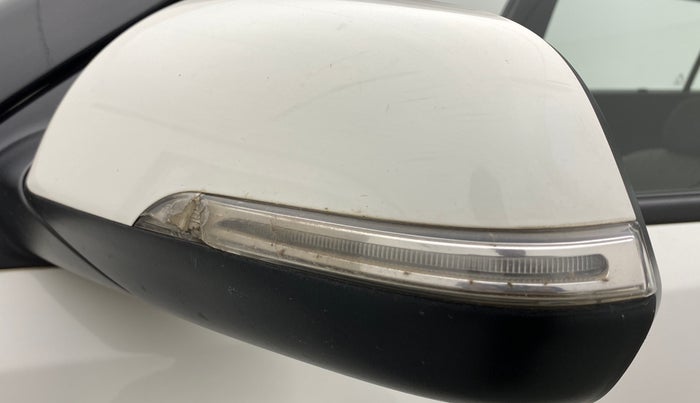 2018 Hyundai Creta 1.6 SX AT CRDI, Diesel, Automatic, 94,405 km, Left rear-view mirror - Indicator light has minor damage