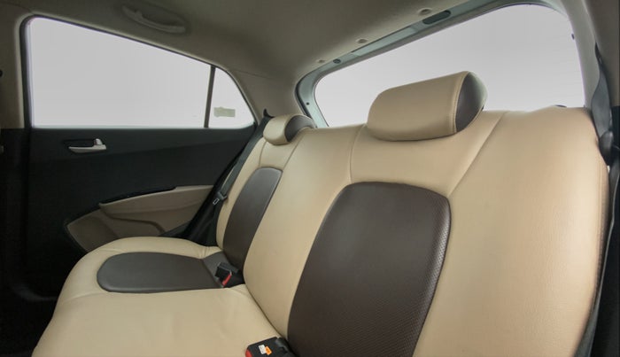 2013 Hyundai Grand i10 ASTA 1.2 VTVT, Petrol, Manual, 30,018 km, Right Side Rear Door Cabin