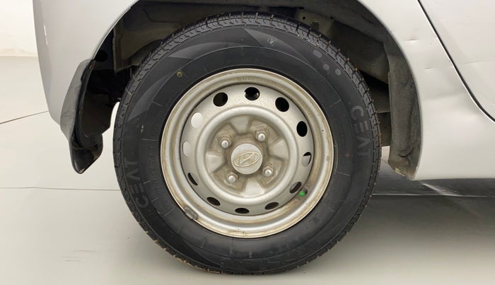 2014 Hyundai Eon ERA +, Petrol, Manual, 29,248 km, Right Rear Wheel