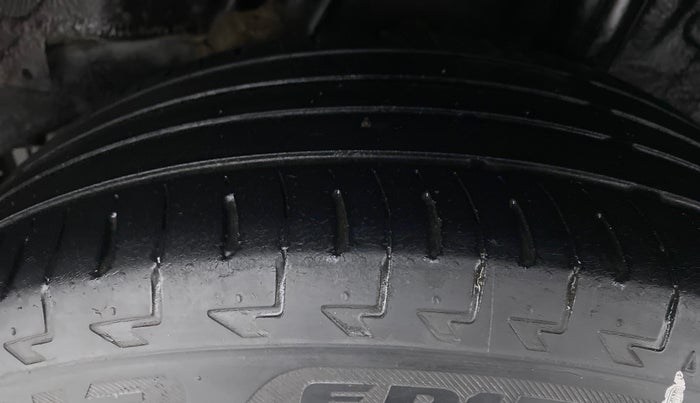 2017 Honda WR-V 1.2 i-VTEC S MT, Petrol, Manual, 70,585 km, Left Rear Tyre Tread