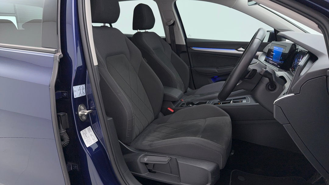 2022 Volkswagen Golf 110tsi Life, Automatic, 44537 km, Right Side Front Door Cabin View