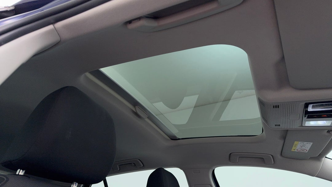 2022 Volkswagen Golf 110tsi Life, Automatic, 44537 km, Interior Sunroof/Moonroof