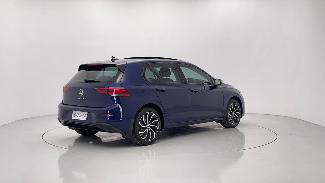2022 Volkswagen Golf 110tsi Life, Automatic, 44537 km, Right Back Diagonal (45- Degree) View