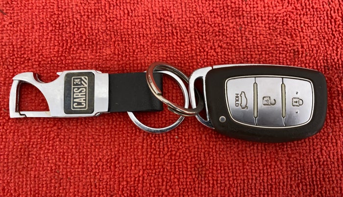 2014 Hyundai Grand i10 SPORTZ 1.2 KAPPA VTVT, Petrol, Manual, 26,986 km, Key Close Up