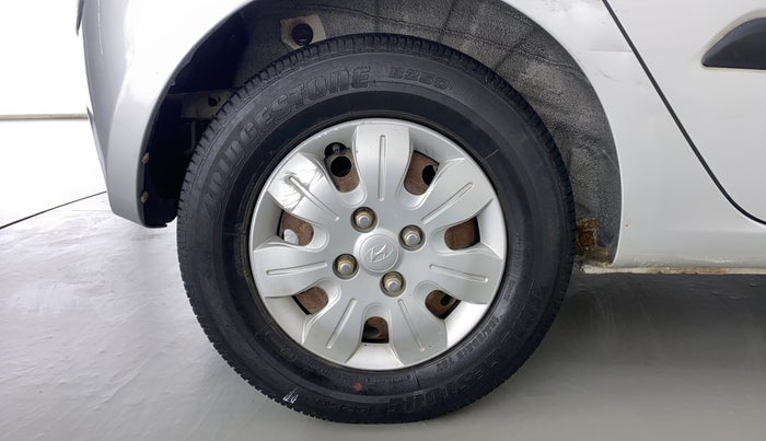 2010 Hyundai i10 MAGNA 1.2, Petrol, Manual, 40,615 km, Right Rear Wheel