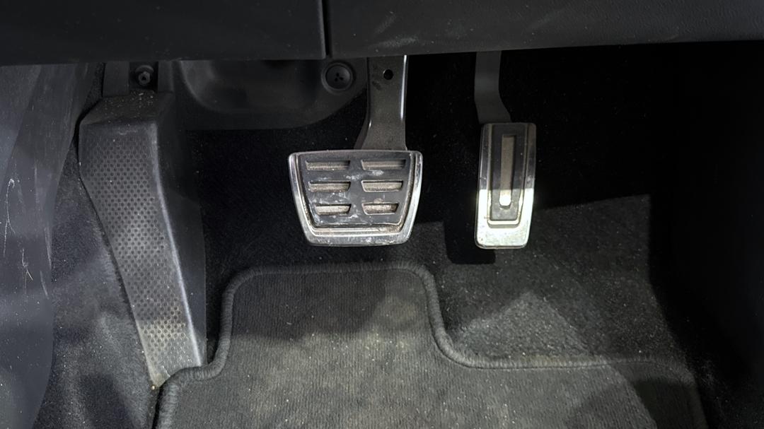 2018 SKODA Rapid Spaceback 92 Tsi, Automatic, 52040 km, Pedals and Footmat
