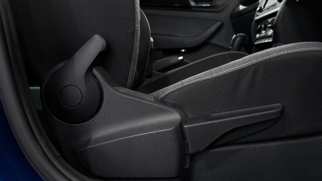 2018 SKODA Rapid Spaceback 92 Tsi, Automatic, 52040 km, Drivers Side Adjustment Panel
