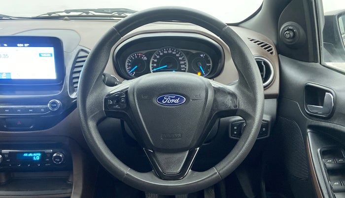 2018 Ford FREESTYLE TITANIUM + 1.2 TI-VCT, Petrol, Manual, 47,602 km, Steering Wheel Close Up
