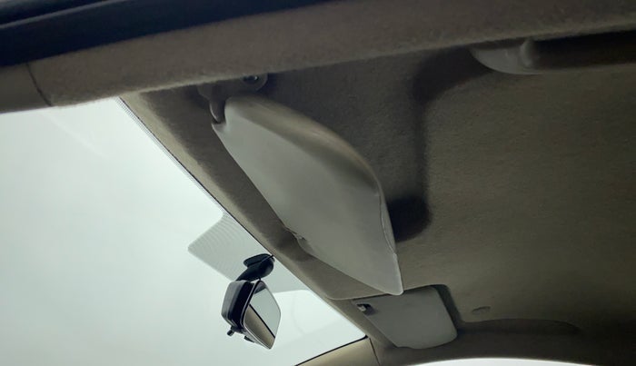 2011 Hyundai i20 SPORTZ 1.2, Petrol, Manual, 87,863 km, Ceiling - Sun visor minor damage
