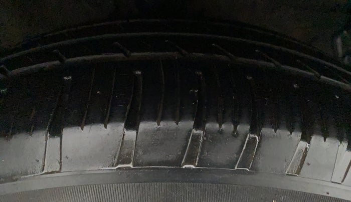 2011 Hyundai i20 SPORTZ 1.2, Petrol, Manual, 87,863 km, Right Front Tyre Tread