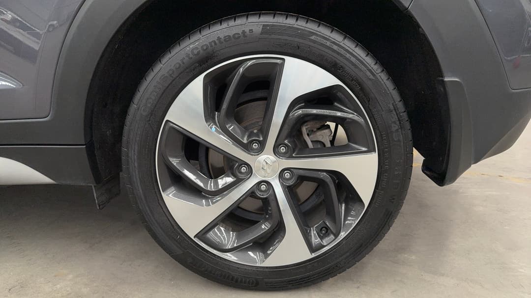 2018 Hyundai Tucson Highlander (AWD) Red, Automatic, 71783 km, Left Rear Wheel