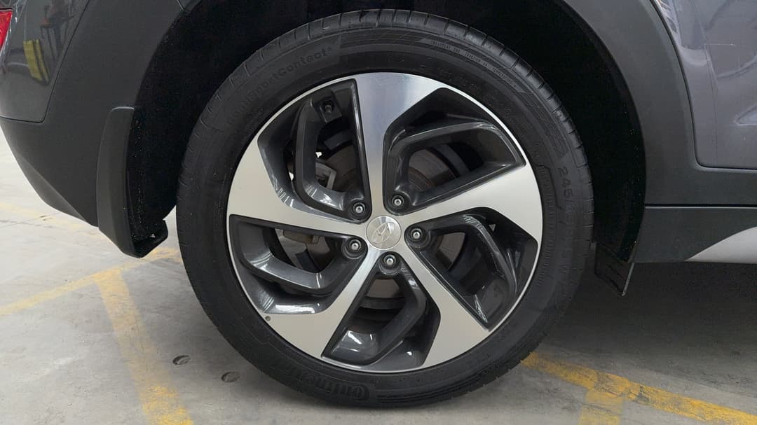 2018 Hyundai Tucson Highlander (AWD) Red, Automatic, 71783 km, Right Rear Wheel