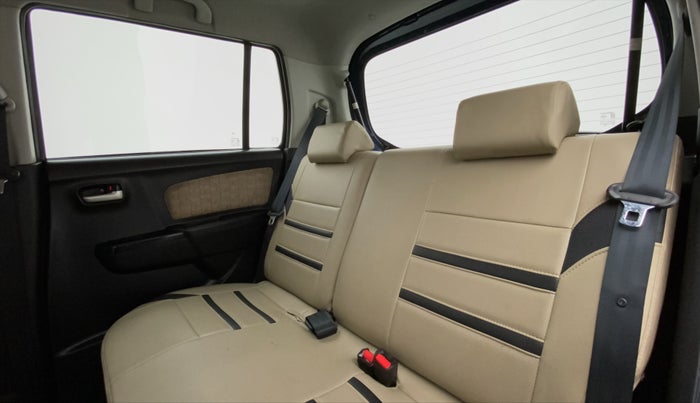 2017 Maruti Wagon R 1.0 VXI OPT, Petrol, Manual, 21,177 km, Right Side Rear Door Cabin