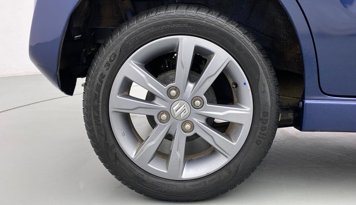 2017 Maruti Wagon R 1.0 VXI OPT, Petrol, Manual, 21,177 km, Right Rear Wheel
