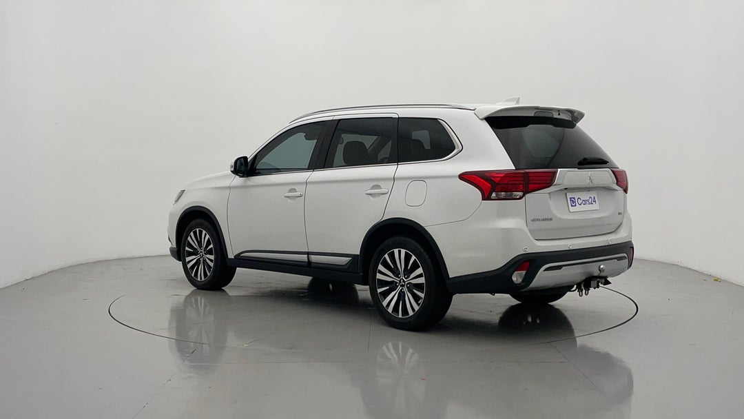 Left Back Diagonal (45- Degree) View