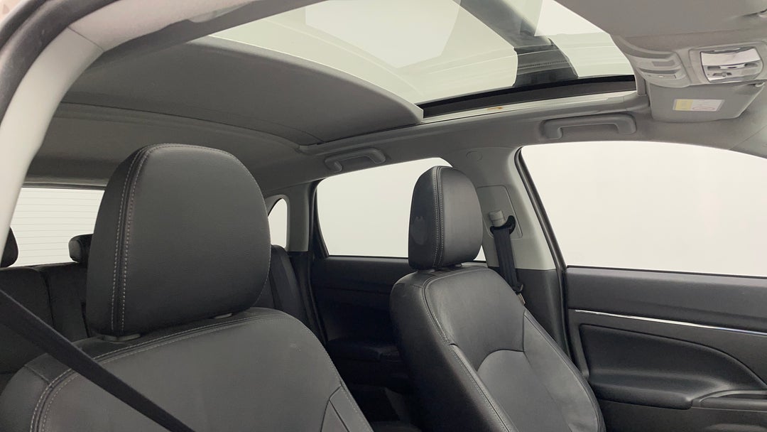 Interior Sunroof/Moonroof