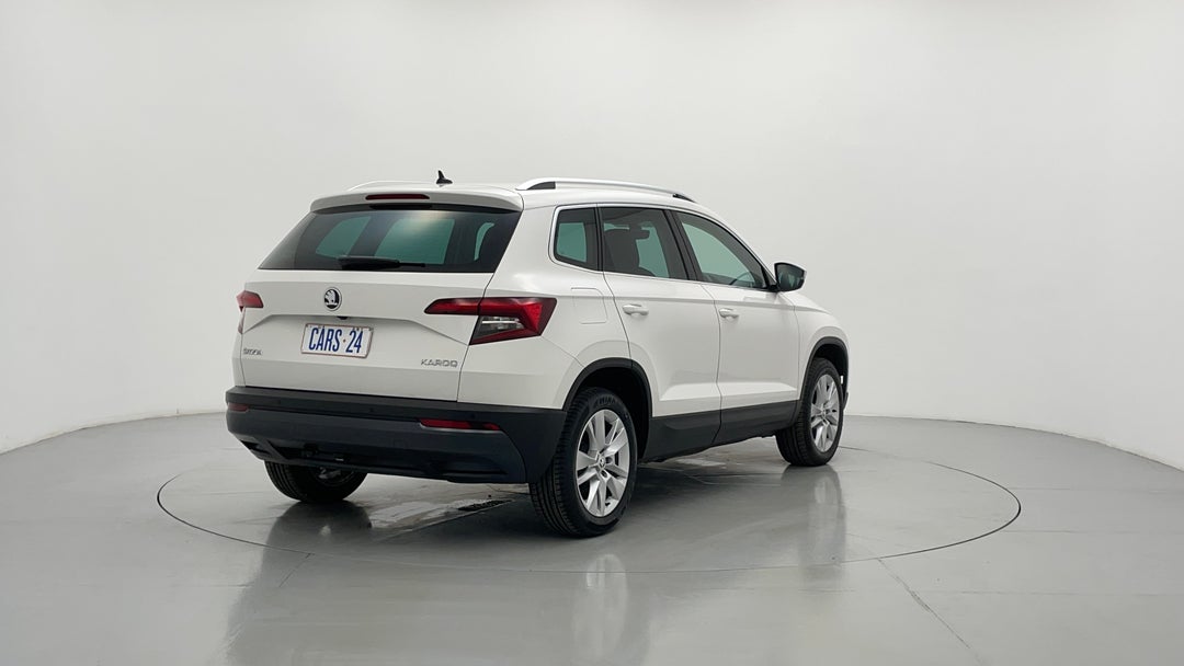 Right Back Diagonal (45- Degree) View