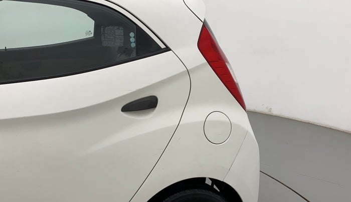 2013 Hyundai Eon ERA +, Petrol, Manual, 1,03,462 km, Left quarter panel - Minor scratches