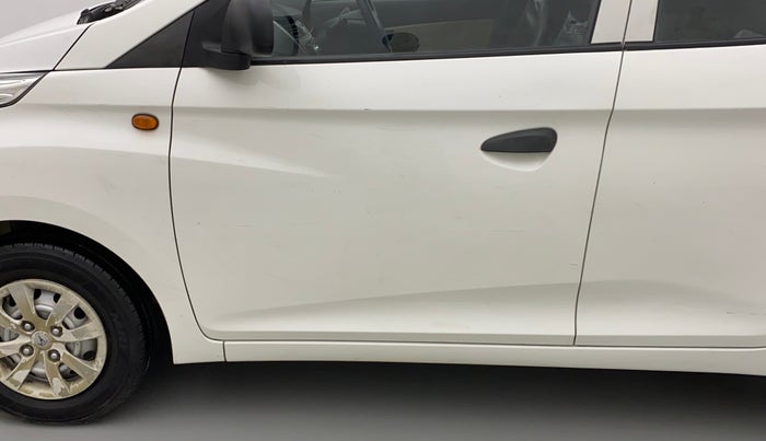 2013 Hyundai Eon ERA +, Petrol, Manual, 1,03,462 km, Front passenger door - Slightly dented