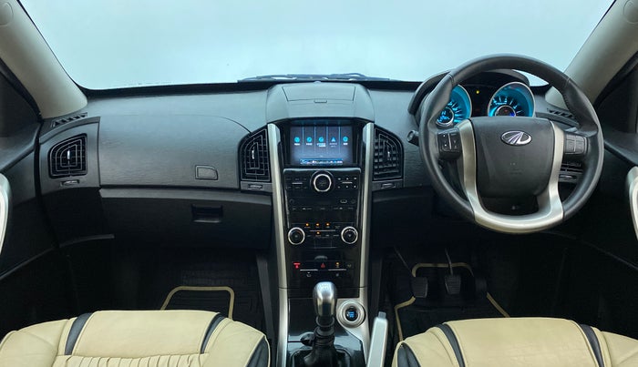2019 Mahindra XUV500 W9, Diesel, Manual, 32,964 km, Dashboard