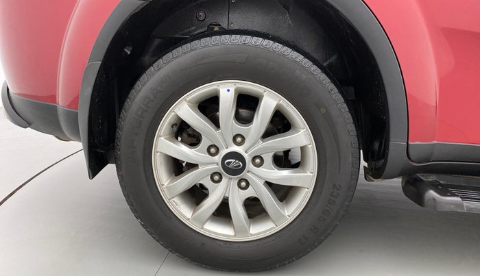 2019 Mahindra XUV500 W9, Diesel, Manual, 32,964 km, Right Rear Wheel