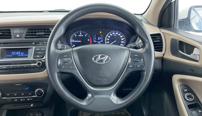 2015 Hyundai Elite i20 SPORTZ (O) 1.4, Diesel, Manual, 70,503 km, Steering Wheel Close Up
