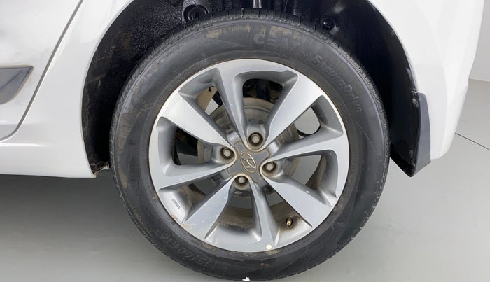 2015 Hyundai Elite i20 SPORTZ (O) 1.4, Diesel, Manual, 70,503 km, Left Rear Wheel