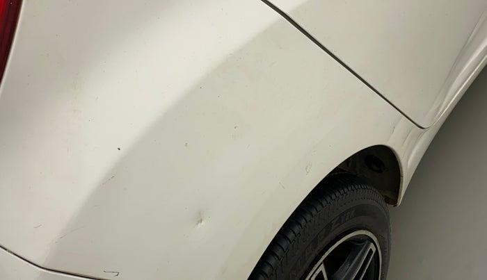 2015 Hyundai Eon MAGNA +, CNG, Manual, 43,489 km, Right quarter panel - Minor scratches