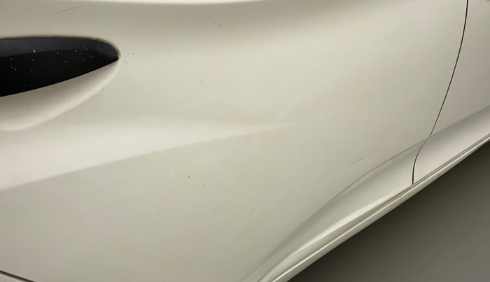 2015 Hyundai Eon MAGNA +, CNG, Manual, 43,489 km, Right rear door - Slightly dented