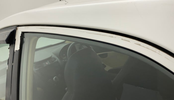 2015 Hyundai Eon MAGNA +, CNG, Manual, 43,489 km, Rear left door - Door visor damaged
